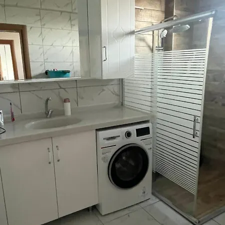 Triplex מלון *